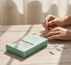 Febble - Oval Mint & Silver Glitter Press-On Nails